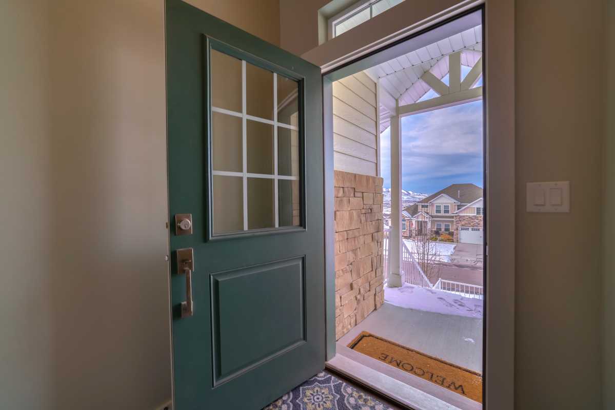 How to Silence Noisy Door Hinges Like a Pro